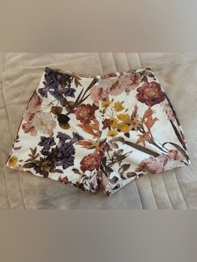Aqua Floral Shorts, size small